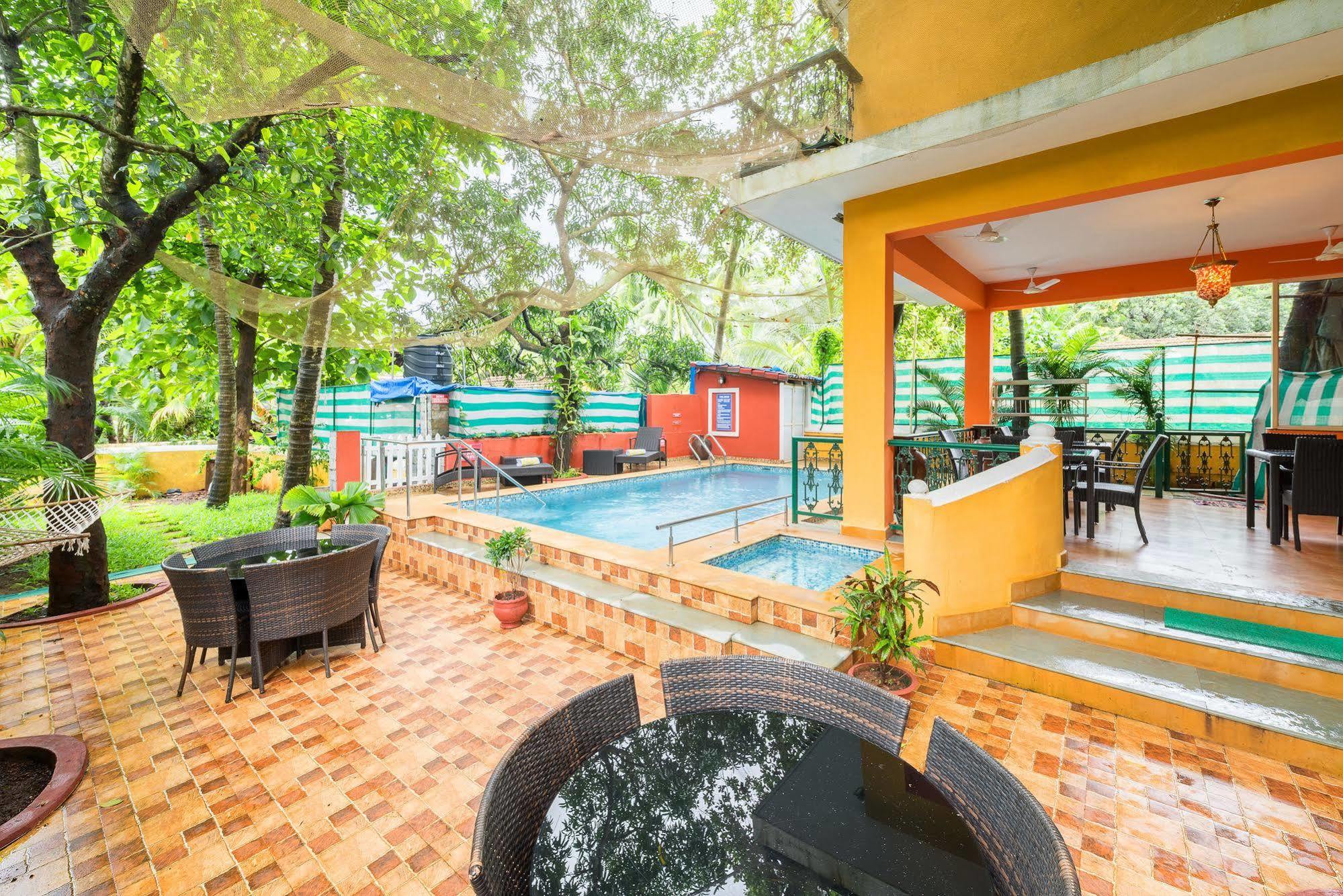 Отель Treebo Trend Vila De Goa Сиолим Экстерьер фото